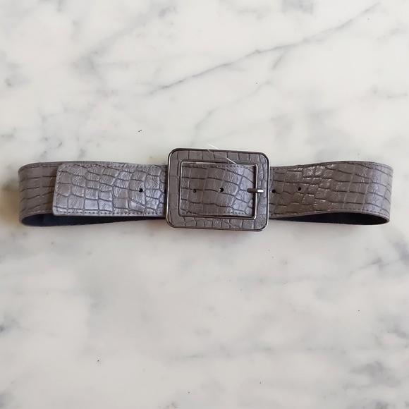 NWOT. The Limited Crocodile Embossed Synthetic Leather Belt. - Picture 3 of 4